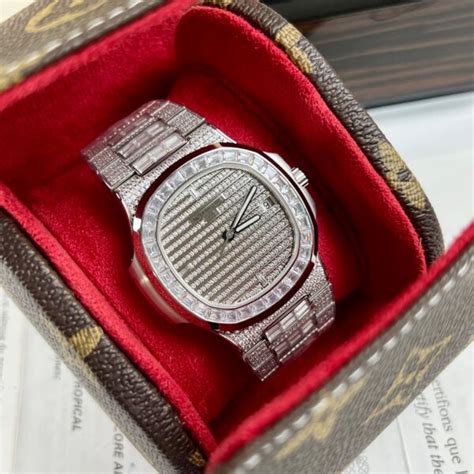 Đồng Hồ Patek Philippe Nautilus 5719 Họa Tiết Rồng Rep 11 40mm.